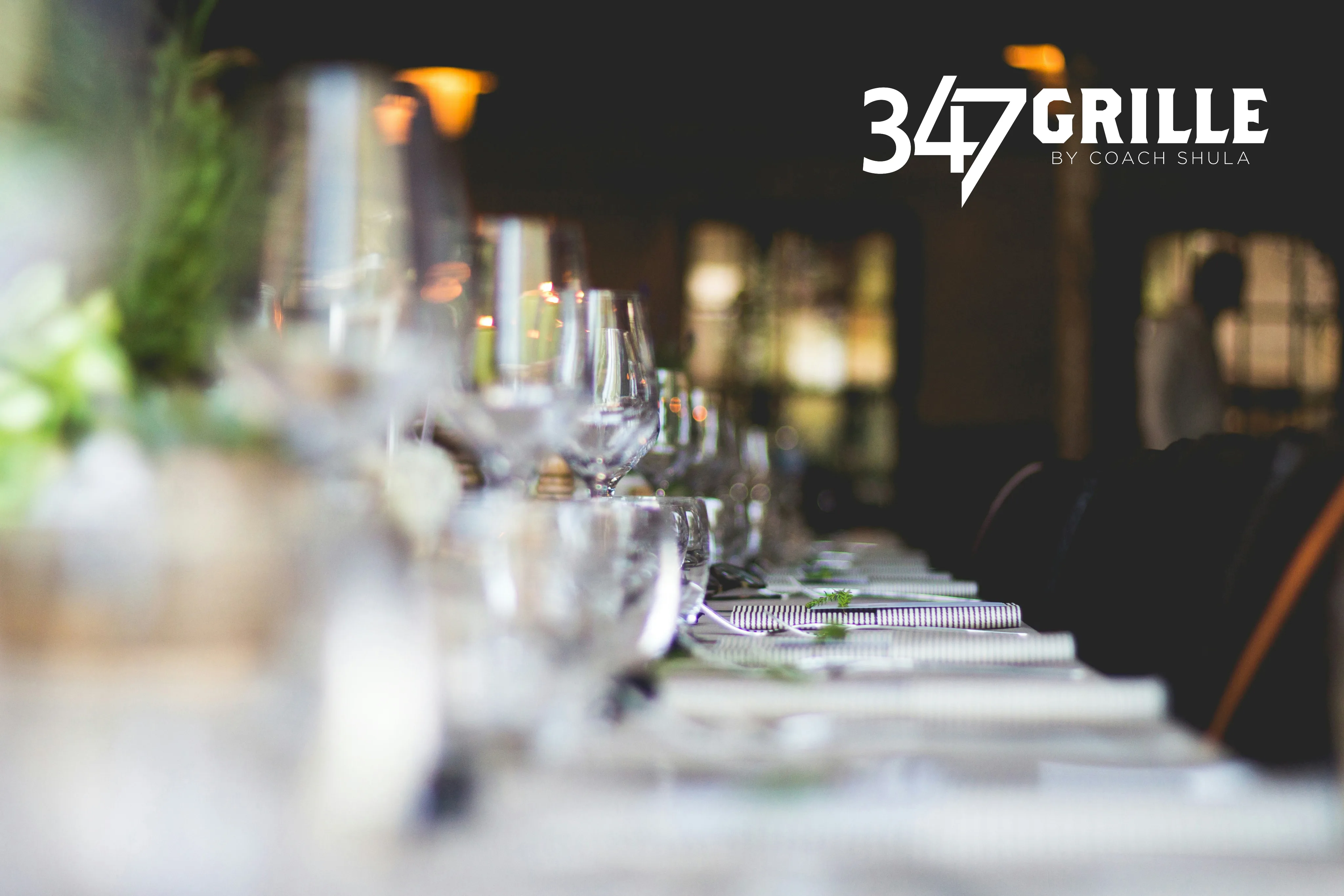Group dining 347
